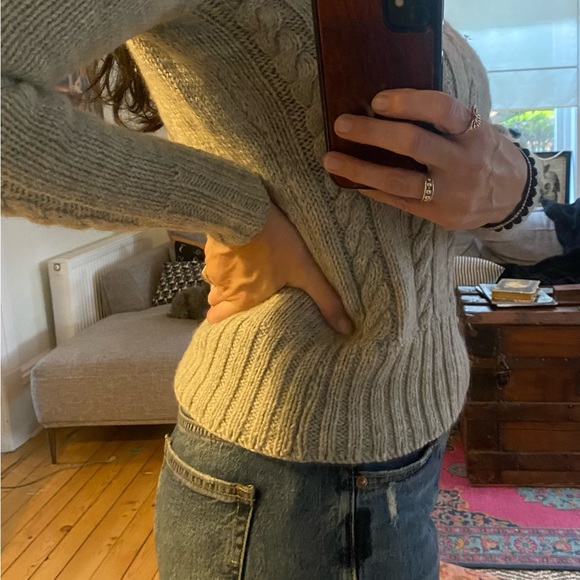 ⚡️SOLD⚡️Hand made wool sweater. - Picture 2 of 6
